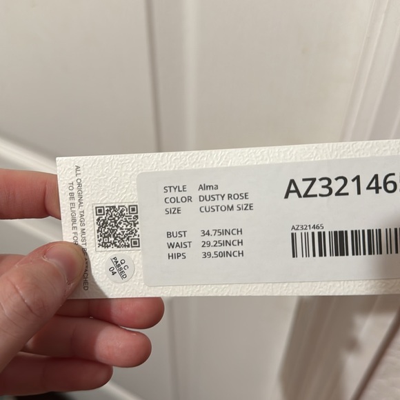 Dress - Picture 2 of 2